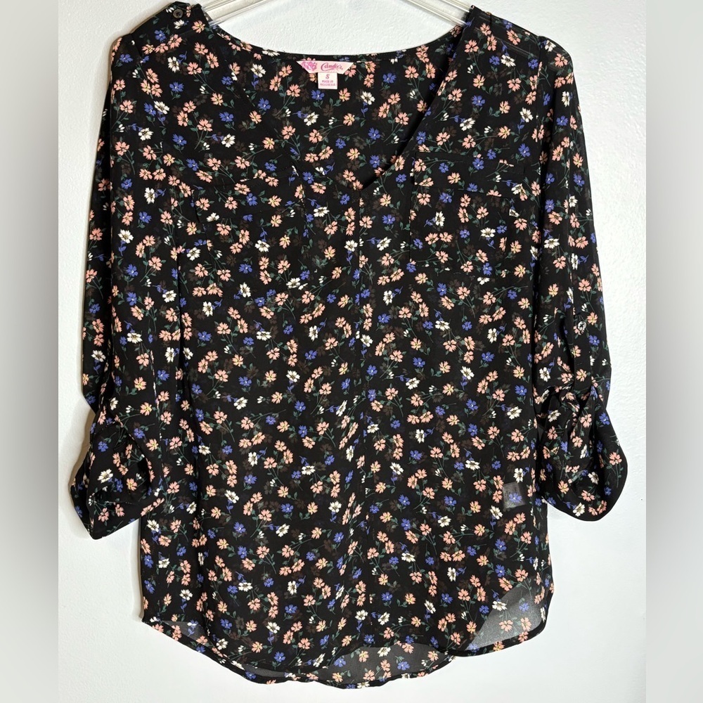 CANDIE’S FLORAL BLOUSE